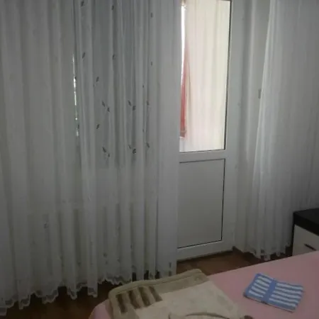 Langa Plaja Laguna Et 2 Mangalia